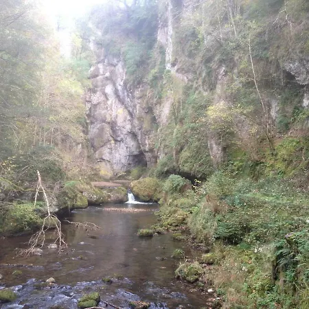 Maison Cosy Proche De La Station De Du Lioran 4 Personnes Hébergement de vacances *