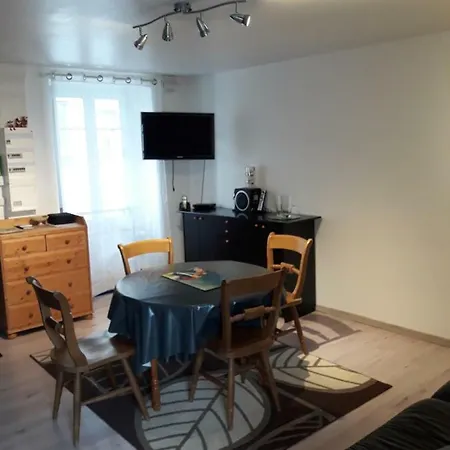 Maison Cosy Proche De La Station De Du Lioran 4 Personnes Holiday home
