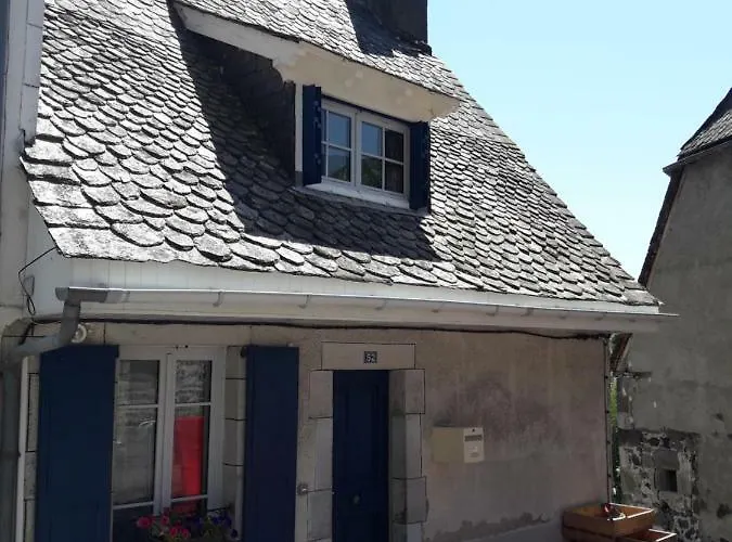 Дом отдыха Maison Cosy Proche De La Station De Du Lioran 4 Personnes Thiezac